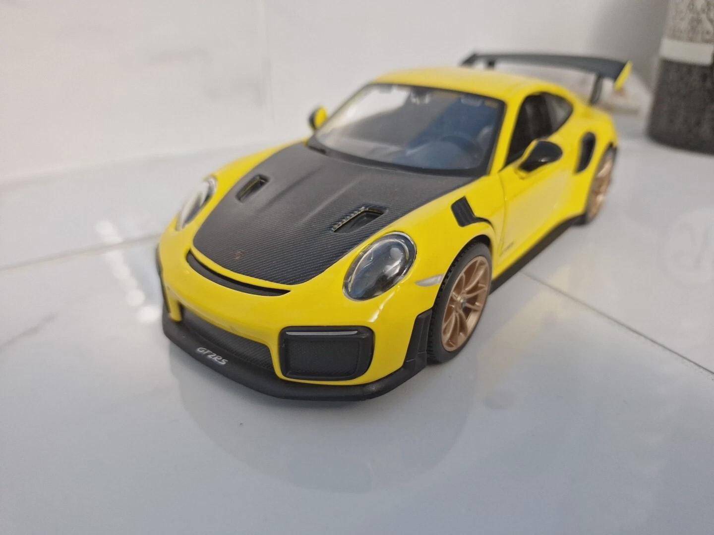 Top Porsche diecast model cars for collectors