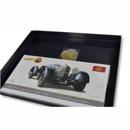 CMC Mercedes-Benz SSK Gift Set Black 1:18 Diecast Model Car - scale model collectible piece