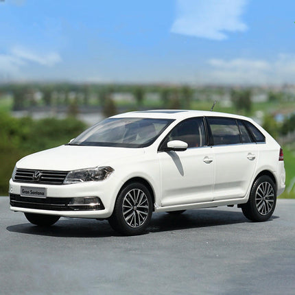 YX Car Model SAIC Volkswagen Gran Santana Orange 1:18 Diecast Model Car - studio product photo of the scale model