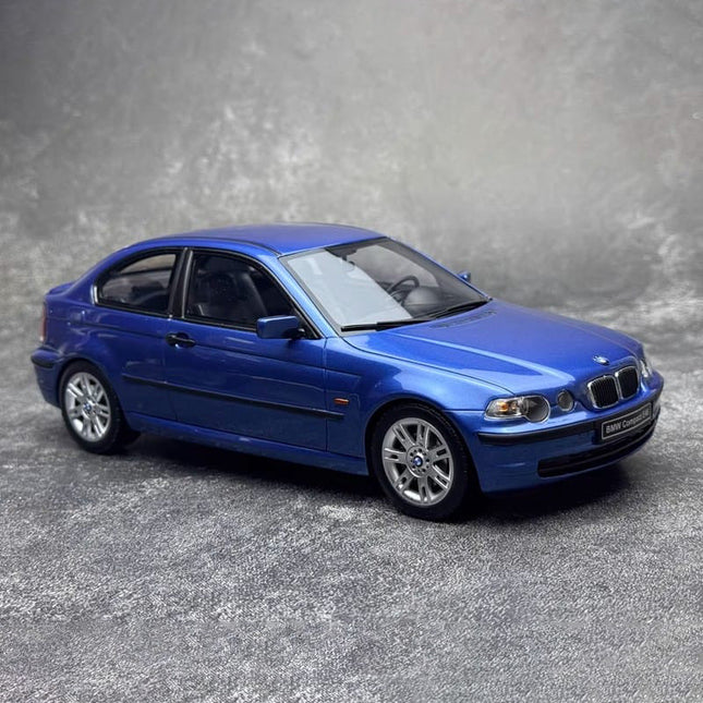 Otto BMW E46 318Ti Compact 2002 1:18 Resin Model Car - studio product photo of the scale model