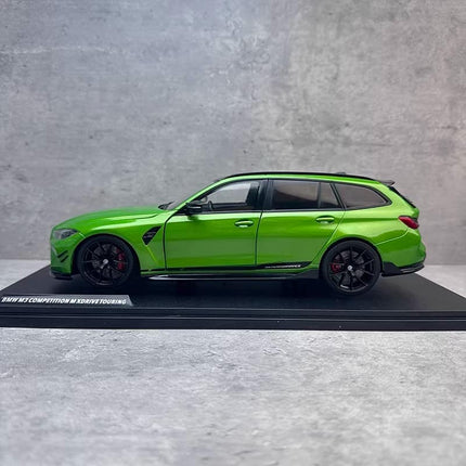 Solido BMW M3 Touring (G81) 1:18 Diecast Model Car - collectible scale model car