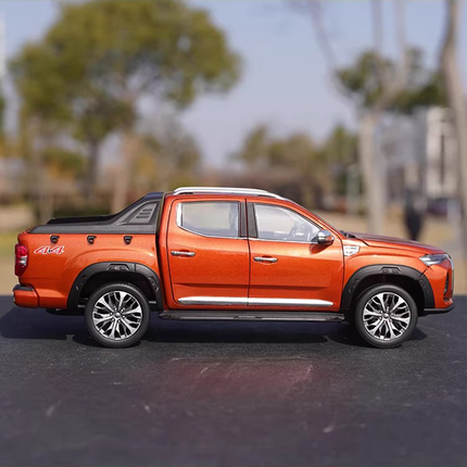 Original Manufacturer SAIC Maxus T90 Pickup Truck 1:18 Diecast Model Pickup - fine detailed model replica
