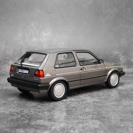 Norev Volkswagen Golf GTI Mk2 1989 1:18 Diecast Model Car - collectible scale model car