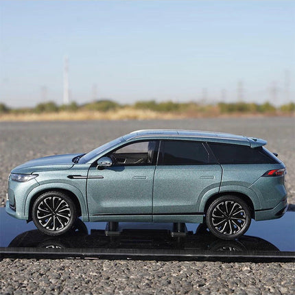 Chery Original JAECOO 8 Overseas Version SUV Olive Gray 1:18 Diecast Model Car - fine detailed model replica