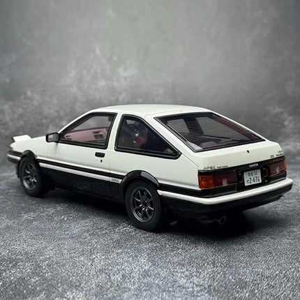 Otto Toyota AE86 1985 Jumping Light Edition 1:18 Diecast Model Car - studio product photo of the scale model