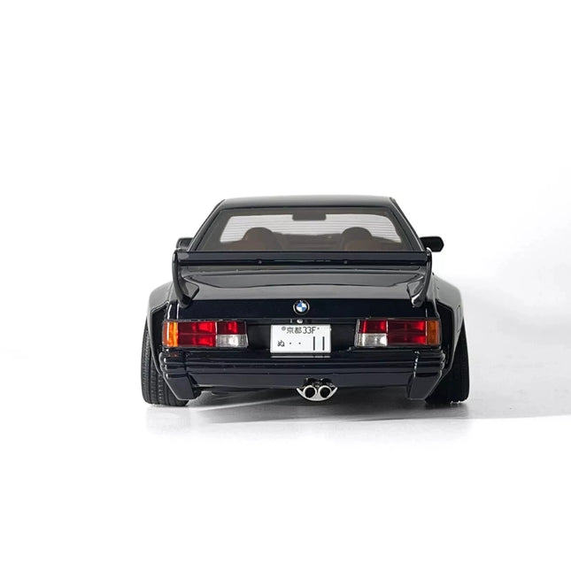 Otto BMW 635 CSi (E24) Dark Blue 1:18 Resin Model Car - studio product photo of the scale model