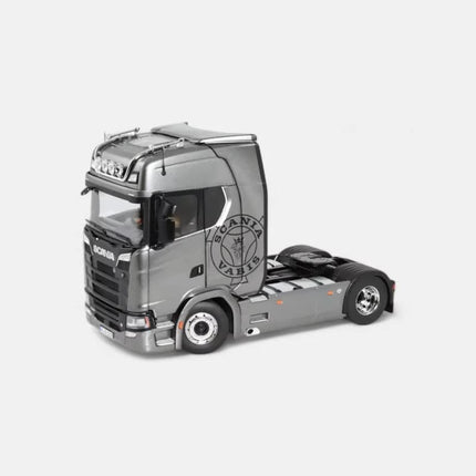 NZG Scania 730S V8 Transporter 1:18 Diecast Model Truck - collectible scale model car
