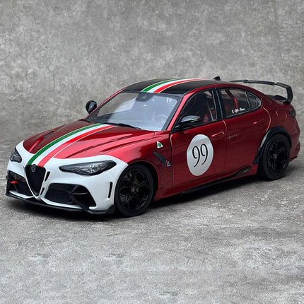 Solido Alfa Romeo Giulia GTA 2019 Red 1:18 Diecast Model Car - studio product photo of the scale model