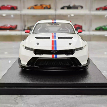 GT Spirit Ford Mustang GTD Spirit of America White GT956 1:18 Resin Model Car - collectible scale model car