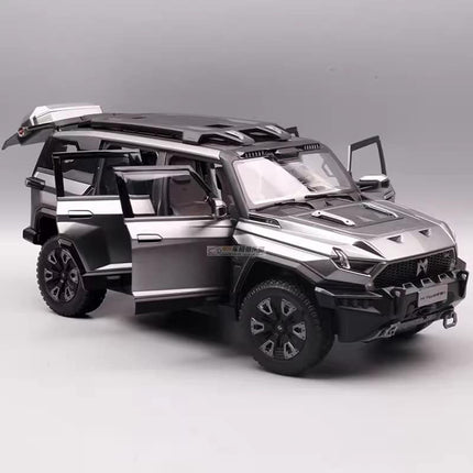 Original Manufacturer Dongfeng M-Hero 917 Mengshi 917 Silver 1:18 Diecast Model Car - collectible scale model car