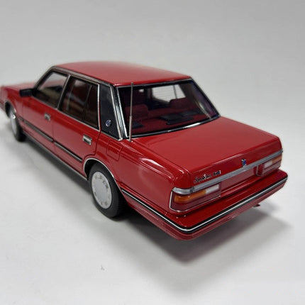 Xiao Guang Toyota Crown MS122 1:18 Diecast Model Car - premium collector scale model