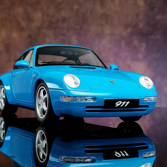 AutoArt Porsche 911 (993) Carrera 1:18 Diecast Model Car - studio product photo of the scale model