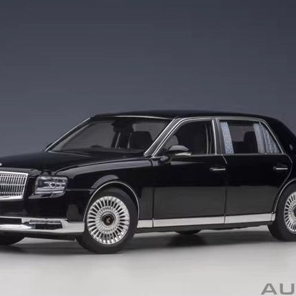 Autoart/Ottoya Autoart Toyota Century Special Edition with Curtains 1:18 Diecast Model Car - collectible scale model car