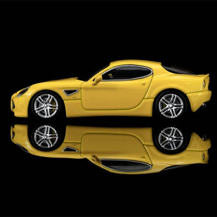 Motorhelix Alfa Romeo 8C Competizione 2008 1:64 Diecast Model Car - collectible scale model car