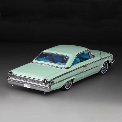 Sun Star 1963 Ford Galaxie 500XL 1:18 Diecast Model Car - fine detailed model replica