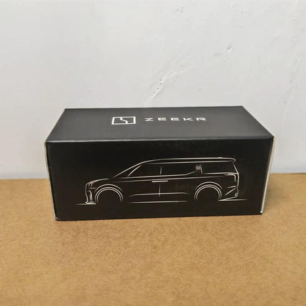 Original Manufacturer Original ZEEKR 009 Electric MPV 1:64 Diecast Model Car - collector edition scale model