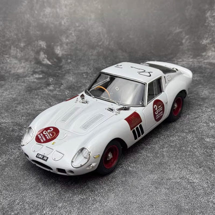 CMC Ferrari 250 GTO 30th Anniversary Signature Edition White M-288 1:18 Diecast Model Car - studio product photo of the scale