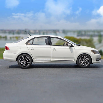 Shanghai Volkswagen Original Santana Sedan 1:18 Diecast Model Car - scale model for display