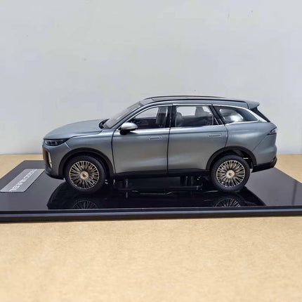 YX Car Model Chery Tiggo 8L SUV Grey 1:18 Diecast Model Car - collectible scale model car