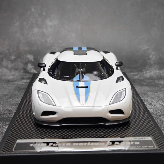 VMB Koenigsegg Agera Forza Horizon 5 Edition White 1:18 Resin Model Car - studio product photo of the scale model