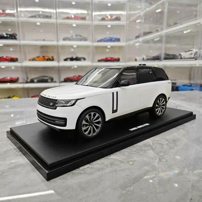 GT Spirit Range Rover P530 White GT533 1:18 Resin Model Car - detailed collector display model