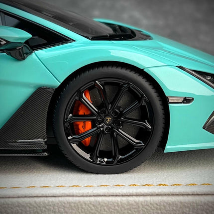 MR Collection Lamborghini Revuelto Christmas Edition 1:18 Resin Model Car - collector edition scale model