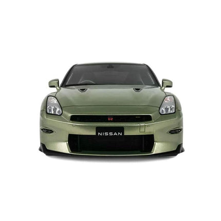 GT Spirit Nissan GT-R R35 T-Spec 2024 Black 1:18 Resin Model Car - studio product photo of the scale model