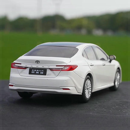 YX Car Model Toyota Camry 2024 9th Generation 1:18 Diecast Model Car - collectible scale model car