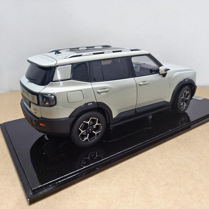 YX Car Model Jetour Shanhai T1 Sand Gold 1:18 Diecast Model Car - scale model for display