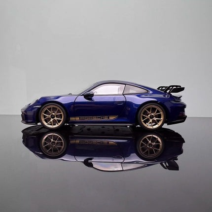 Norev Porsche 911 Carrera 4S Cabriolet 2021 1:18 Diecast Model Car - collectible scale model car