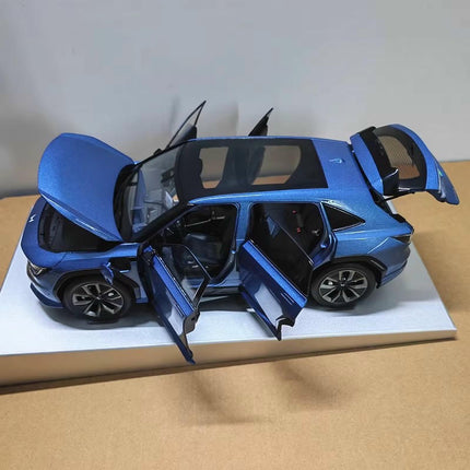 Original Manufacturer Honda P7 2025 Blue 1:18 Diecast Model Car - showroom-quality model replica