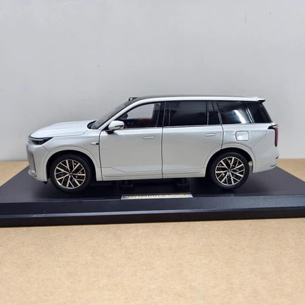 Original Factory Model OEM GAC Trumpchi S9 1:18 Diecast Model Car - fine detailed model replica