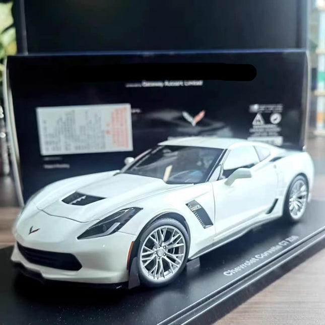 AutoArt Chevrolet Corvette C7 Z06 1:18 Diecast Model Car - detailed collector display model