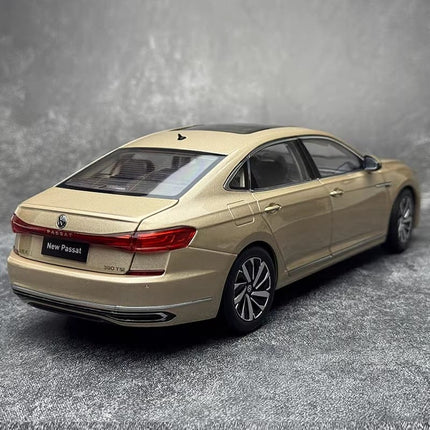 YX Car Model SAIC Volkswagen Passat 2022 Gold 1:18 Diecast Model Car - studio product photo of the scale model