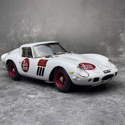 CMC Ferrari 250 GTO 30th Anniversary Signature Edition White M-288 1:18 Diecast Model Car - scale model for display