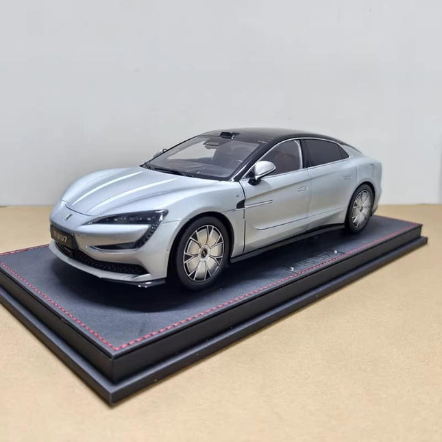 Original Manufacturer Original BYD Yangwang U7 Electric Hypercar Silver 1:18 Diecast Model Car - detailed collector display m