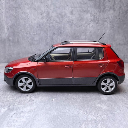 Shanghai Volkswagen Original Skoda New Fabia 1:18 Diecast Model Car - premium collector scale model