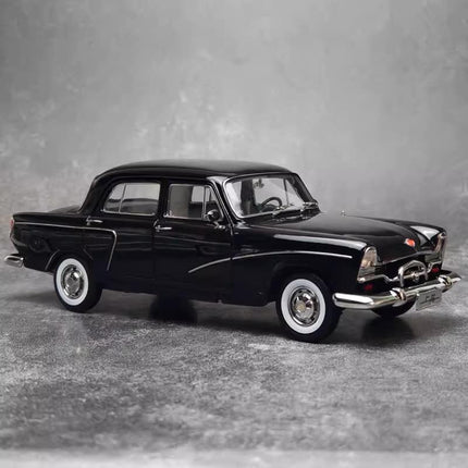 Original Factory Shanghai SH760 Classic Vintage Sedan 1:18 Diecast Model Car - showroom-quality model replica