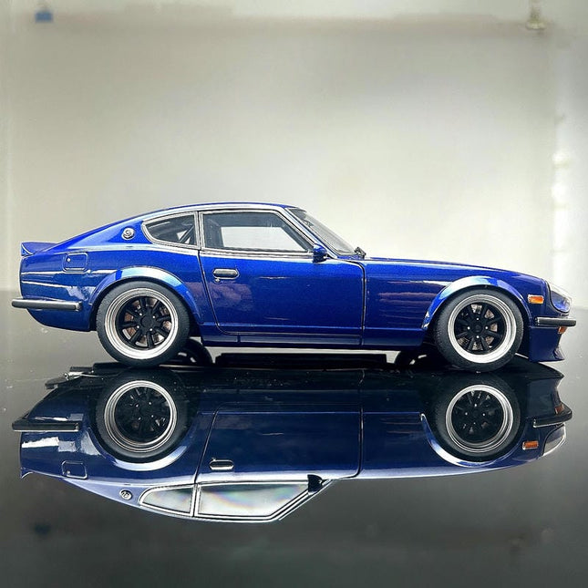 AutoArt Nissan Fairlady Z (S30) 30th Anniversary Blue 1:18 Diecast Model Car - studio product photo of the scale model