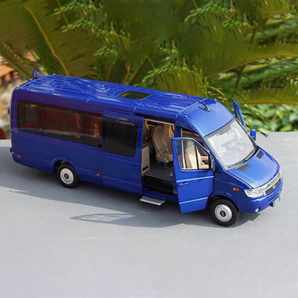 Yangtze Yisheng (e.Glory) Bus Blue with Lights and 1:24 Diecast Model Bus - detailed die-cast style model