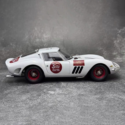 CMC Ferrari 250 GTO 30th Anniversary Signature Edition White M-288 1:18 Diecast Model Car - fine detailed model replica