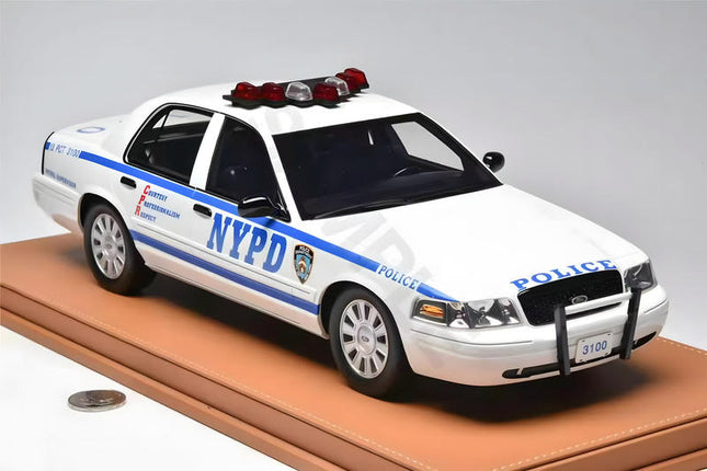 Vehicle Art Ford Crown Victoria Police Interceptor 1:18 Resin Model Car - studio product photo of the scale model