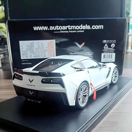 AutoArt Chevrolet Corvette C7 Z06 1:18 Diecast Model Car - premium collector scale model