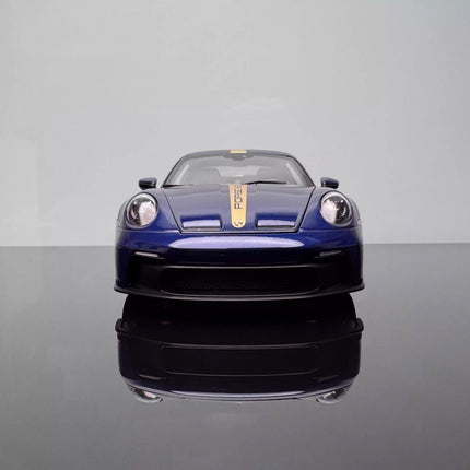 Norev Porsche 911 Carrera 4S Cabriolet 2021 1:18 Diecast Model Car - fine detailed model replica
