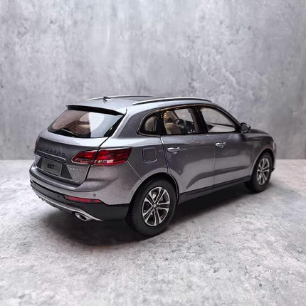 YX Car Model Borgward BX7 SUV Red 1:18 Diecast Model Car - detailed collectible replica