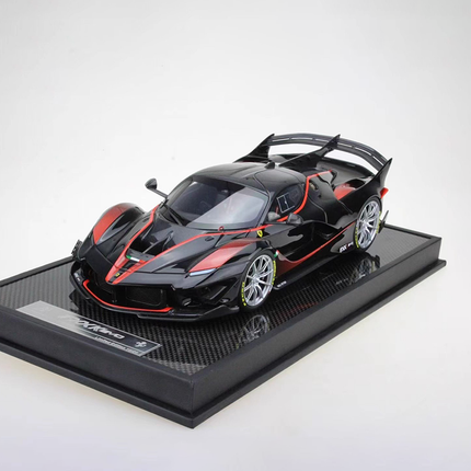 Runner Ferrari FXX K Evo Sealed 1:18 Resin Model Car - detailed collector display model
