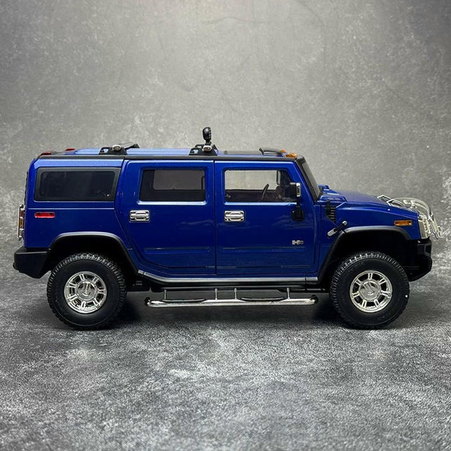 Highway 61 Hummer H2 Blue 1:18 Diecast Model Car - studio product photo of the scale model