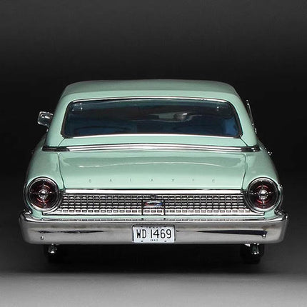Sun Star 1963 Ford Galaxie 500XL 1:18 Diecast Model Car - showroom-quality model replica