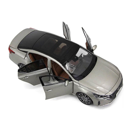 Paudi Nissan Altima Silver 1:18 Diecast Model Car - scale model for display