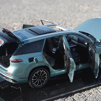 Chery Original JAECOO 8 Overseas Version SUV Olive Gray 1:18 Diecast Model Car - showroom-quality model replica